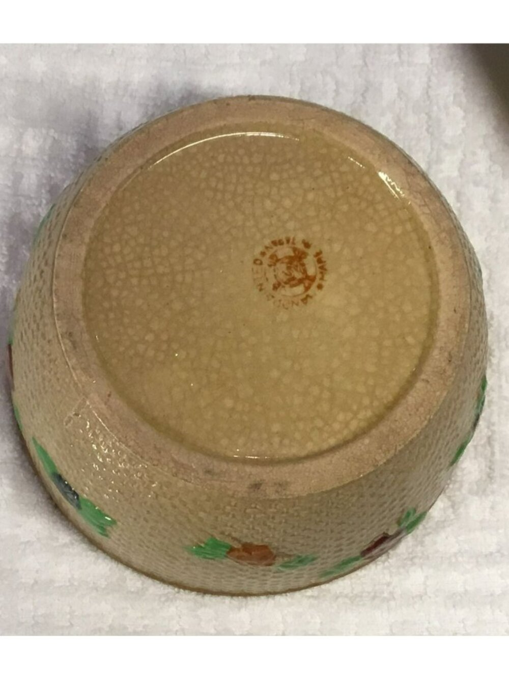 Antique Majolica Hand Painted Sugar bowl / Lidded Trinket Box/ Biscuit Jar - Picture 11 of 13